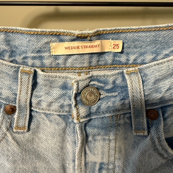 Levi's Wedgie Straight Jeans | 25 - Picture 3 of 4